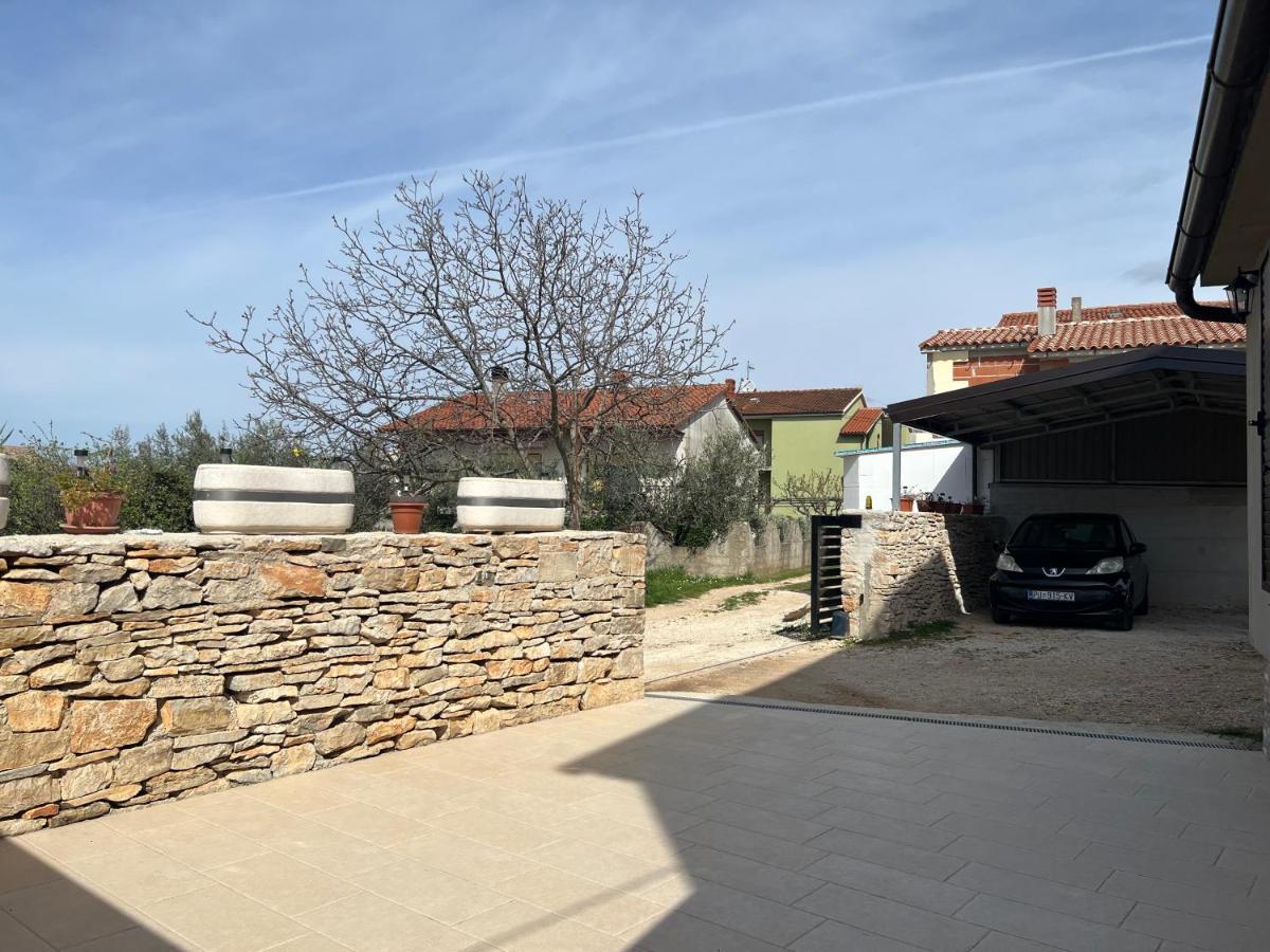 Apartment Sea Galižana 外观 照片